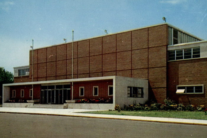 Holland Civic Center (newer photo)
